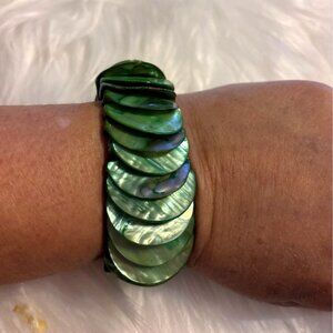 Sonoma Life + Style Green Mother Of Pearl Stretch Bracelet Statement piece NWT